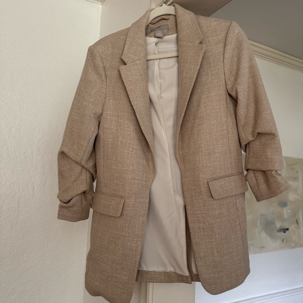 H&M Classic Beige Women's Blazer